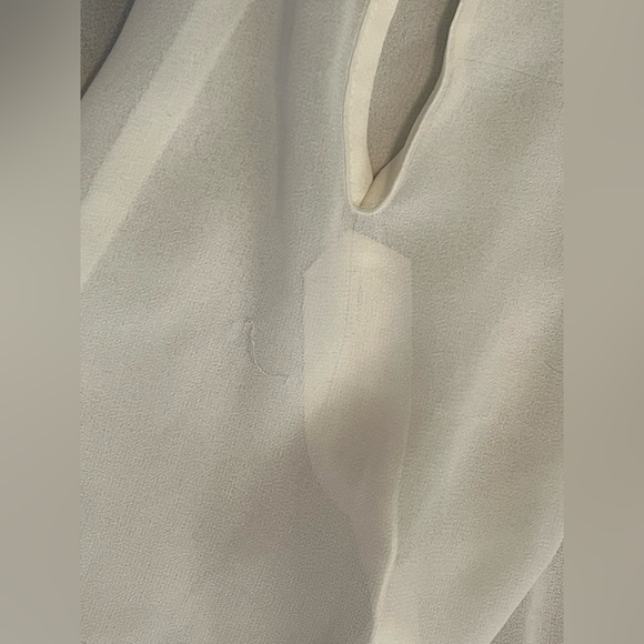 Express Portofino Slim Sheer Blouse - Picture 10 of 14